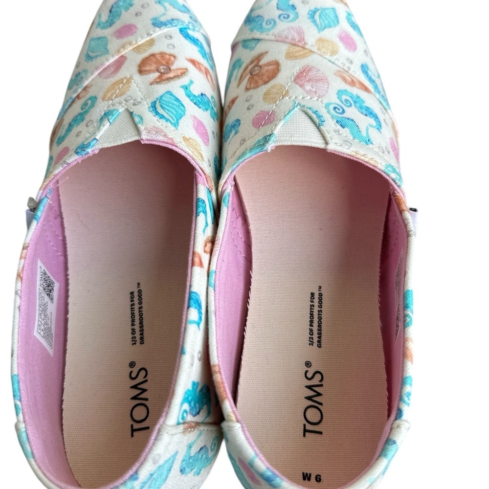 TOMS Women's Alpargata Natural Seashell Print Slip Ons - Picture 8 of 12